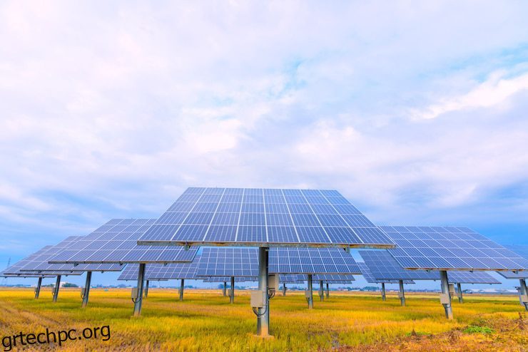 9 ηλιακές γεννήτριες για το σπίτι για βιώσιμα αντίγραφα ασφαλείας