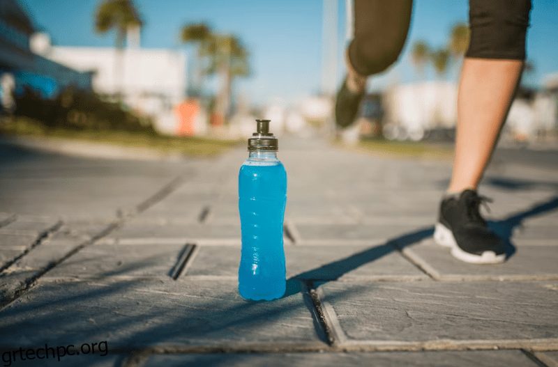 Τα 9 καλύτερα έξυπνα μπουκάλια νερού για να παραμείνετε ενυδατωμένοι